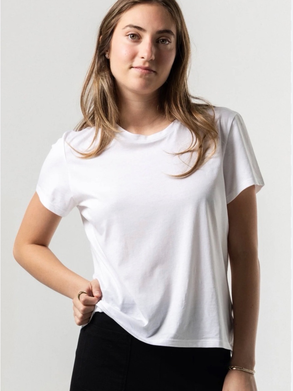 Classic White Short Sleeve Tee - Women's Crewneck size:5